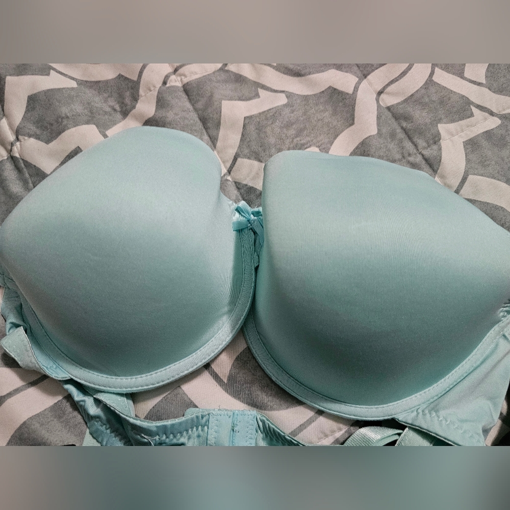 Bras set of 3 Rue21 size 42D Brand new - Picture 4 of 7